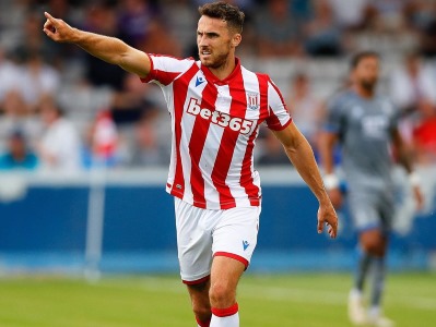 Оксфорд Юнайтед – Сток Сити прогнозы на матч чемпионата Англии (04.11.2025)