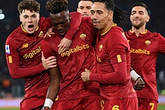 Рома – Комо прогнозы на матч чемпионата Италии (15.12.2025)