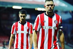 Брентфорд – Лидс прогнозы на матч чемпионата Англии (14.12.2025)