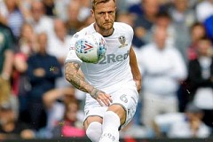 Лидс – Астон Вилла прогнозы на матч чемпионата Англии (23.11.2025)